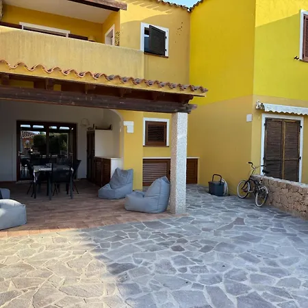 شقة Confortevole Trilocale Con Ampio Patio, Mirice -