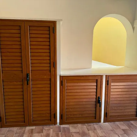 Confortevole Trilocale Con Ampio Patio, Mirice - *