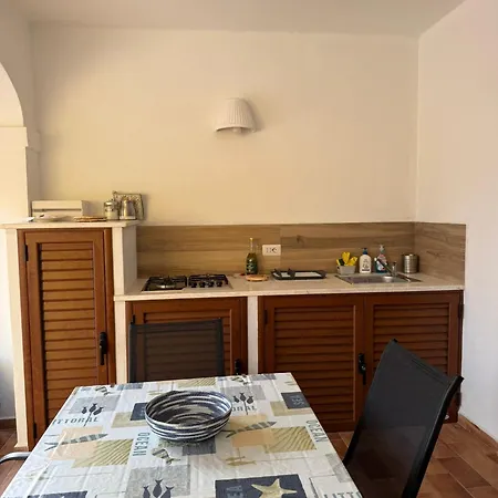 Confortevole Trilocale Con Ampio Patio, Mirice - Lägenhet Vignola Mare